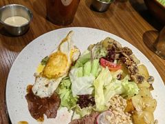 -POKEE VIA&Brunch·维娅(重庆来福士店)