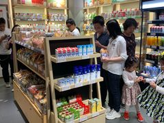 零售区-良品铺子(白云新世界店)