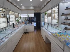 -翰佐蔡司小乐圆·依视路星趣控·暴龙眼镜折扣店