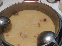-三人行骨头王火锅(长寿店)