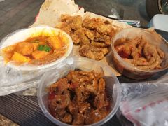 -爆炸头阿姨小四川正宗川味小吃(无任何分店)