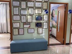 -茂菊口腔连锁(浦东南路店)
