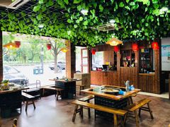 大堂-三里屯土灶炖公鸡地锅鸡(江东店)