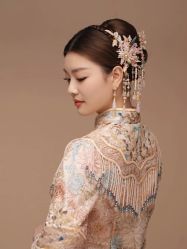 -不晚国际婚纱礼服