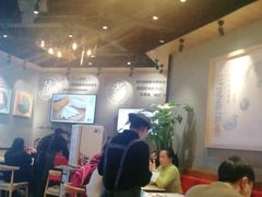 大堂-渝是乎川渝小炒(新世界百货望京店)