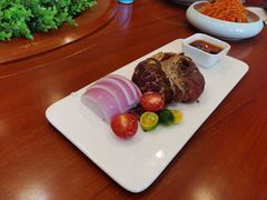 -壹号院音乐餐厅•烤全羊•新疆菜(浐灞店)