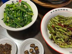 -富正毅三下锅·湘西韵味(天门山索道店)