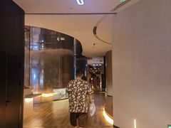 -涨巢·潮玩水疗局