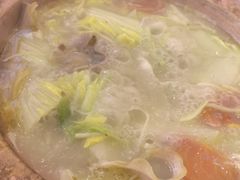 -阿婆情腊排骨火锅(金虹路店)