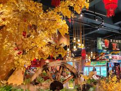 -老滇山寨•云南特色菜•地方菜•民族风情歌舞表演(金碧店)