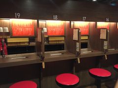 -一兰拉面(梅田阪急东通店)