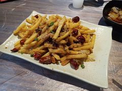 -巴厘龙虾·榜首油焖大虾(音乐学院·沿江酒馆店)