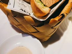 法棍切片和香草包-Wei菋·Le Bistrot