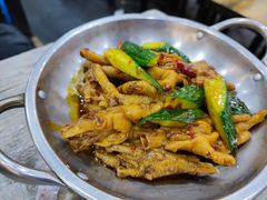 -江城燕子大排档(江汉路步行街店)