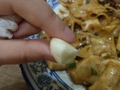 -壹阁胡羊焖饼(特色小吃街店)