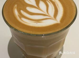 湘子庙街新开的一家咖啡馆，店主很有想法，口味与众不同