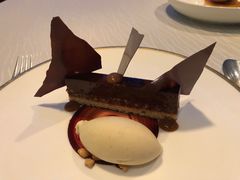 -迪拜帆船酒店海底餐厅