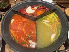-巴卤社老火锅(财富店)