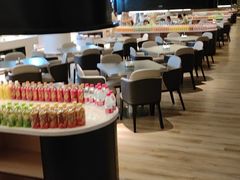 -涨巢·潮玩水疗局