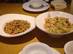 -爱碗亭·鲜炒湖南菜(壹城中心店)