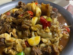 牛腩鱼泡-小民大排档(光谷店)