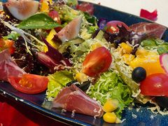 主厨特制黑凯撒沙拉-天玑高空江景餐厅&酒吧Sky Secret Restaurant&Bar