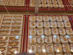 -恒一珠宝·回收黄金钻石奢侈品(灵岩南路店)