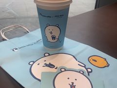 -瑞幸咖啡(小龙湾地铁站临街店)