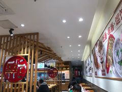 -南城香·饭香串香馄饨香(青年路店)