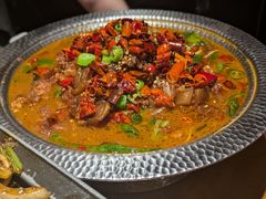 香辣牛筋头巴脑锅-95号酱骨·一块豆腐(展春园西路店)