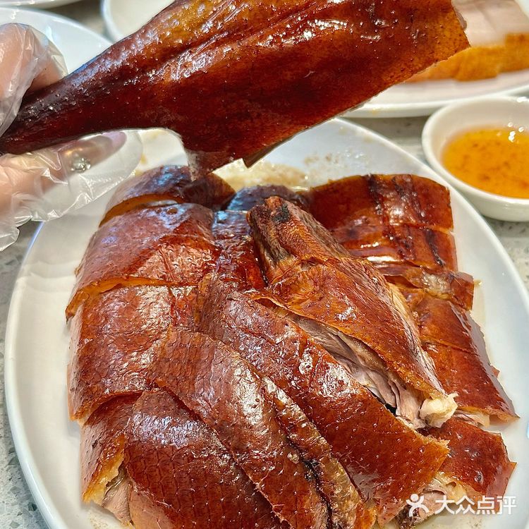 总要为了这只鹅腿来一趟深圳吧