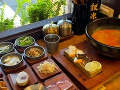 -银米·云南传统过桥米线(双廊黑金冠店)
