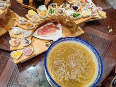 -香麒园·过桥米线·南湖雅宴