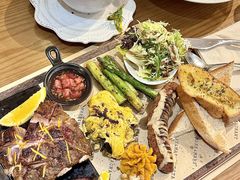 -Mark&Mars Restaurant