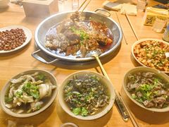 -大众跷脚牛肉馆·非遗传承单位(峨眉山店)