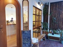 -有猫主题·治愈系猫咖(曾厝垵店)