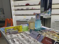 -视野联行眼镜蔡司·依视路官方授权店(顺城店)