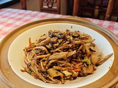 -那家老院子东北菜·饺子·小鸡炖蘑菇(艳华街店)