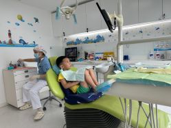 -唯儿诺儿童医院·儿科·眼科·口腔(海岸城店)