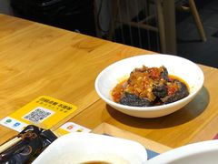 -呷佬·长沙手工米粉(金沙江路店)