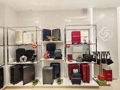 -永旺黄岛购物中心