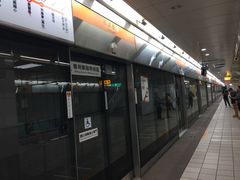 -六合夜市