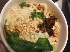 -辣螃铠盆盆蟹大排档(海昌店)