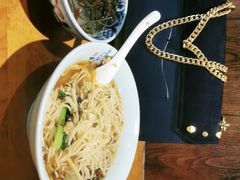 -兵哥豌豆面(雅颂居店)