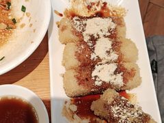 -诚铭记·虾仁汤包·成都小吃(融创店)