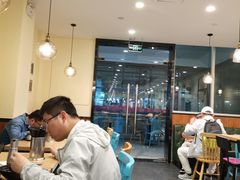 大堂-小杨生煎(龙阳广场店)