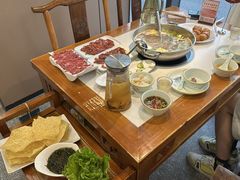 -乡土黄·鲜牛肉火锅·小龙虾(兴业街店)