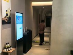 -灸春堂·艾灸·痛症·整脊连锁(之江银泰店)