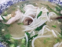 -桥香园云南过桥米线(金马碧鸡店)
