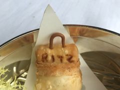 丽思手袋酥-富力丽思卡尔顿酒店·丽轩中餐厅